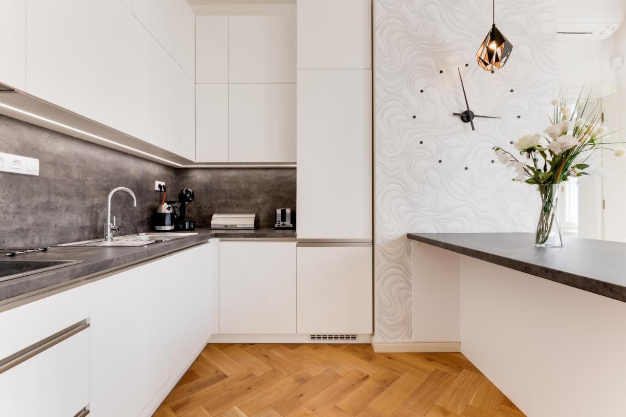 Andel Design Duplex, Ac, Garage Apartment Prague Exterior photo