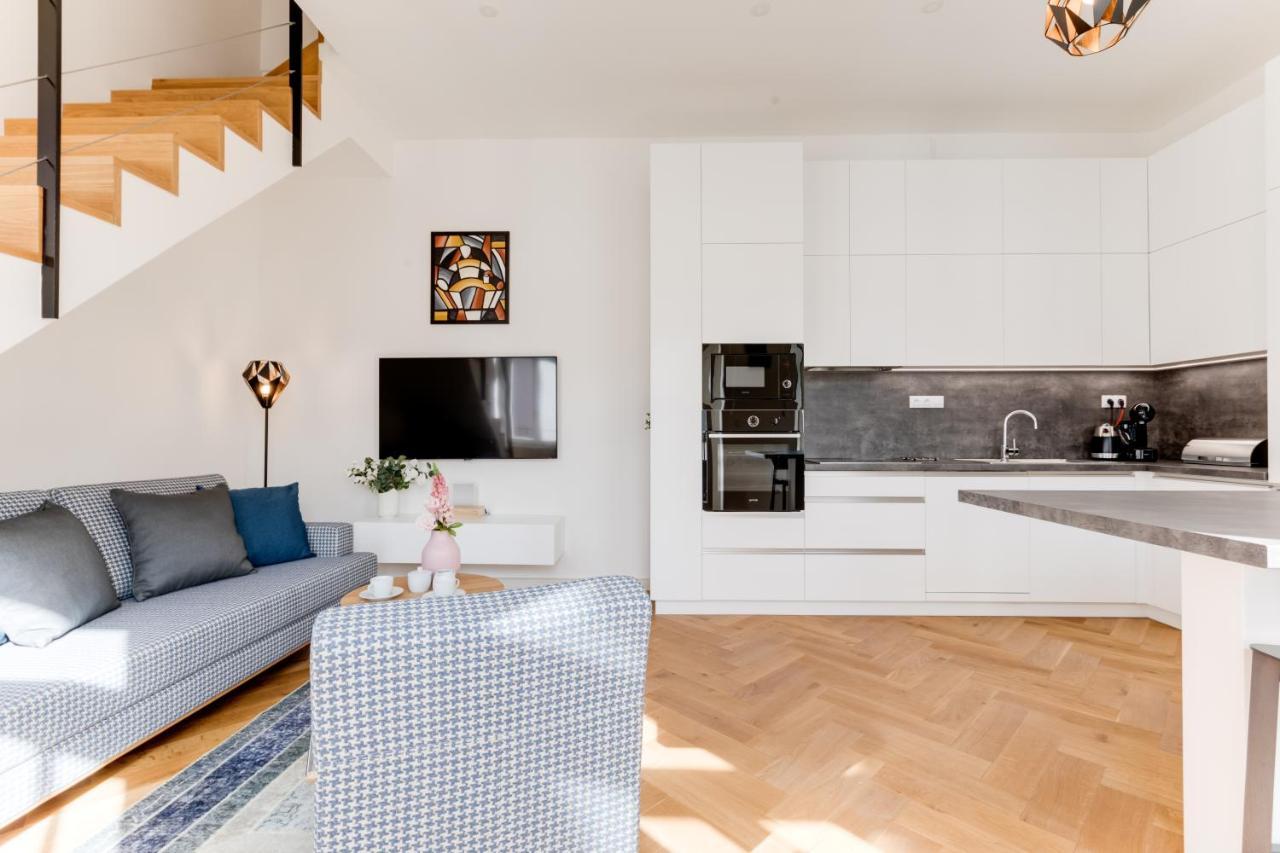 Andel Design Duplex, Ac, Garage Apartment Prague Exterior photo